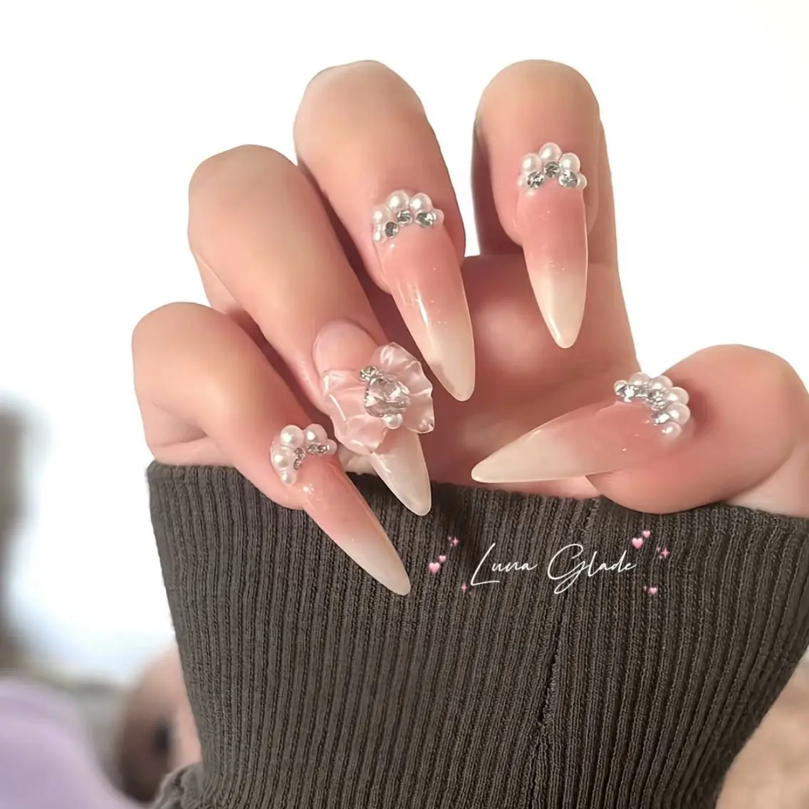 ネイル ハンドネイル Luna Gladeのネイルデザイン