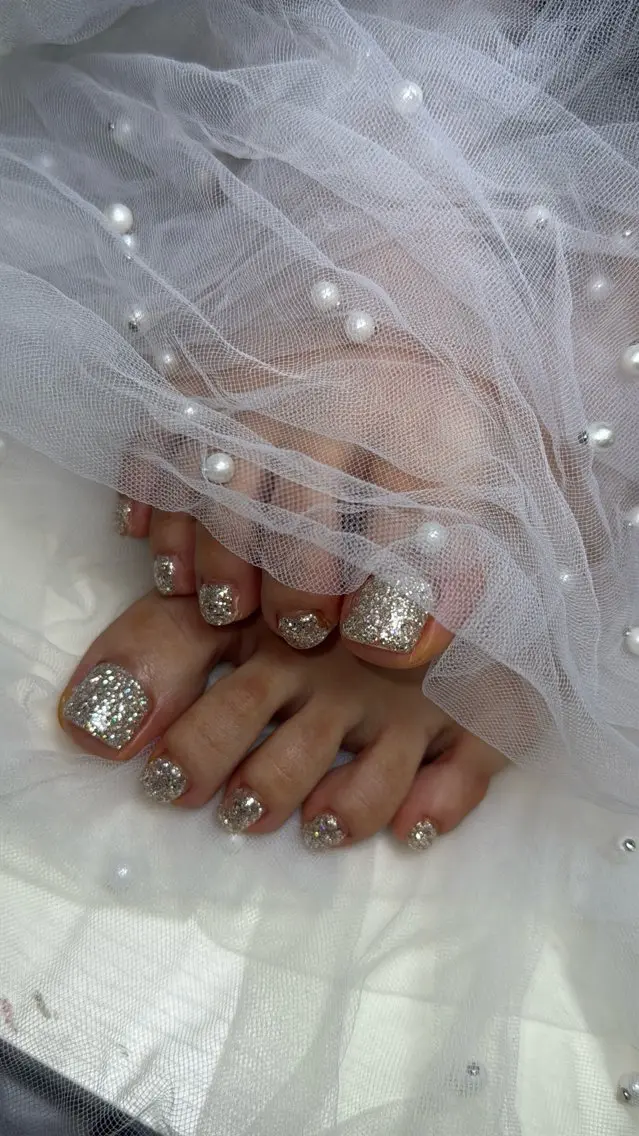 ネイル フラッシュネイル フラッシュマグ フットネイル フレンチネイル 韓国ネイル フットネイル SAKU nail 作島茜のネイルデザイン