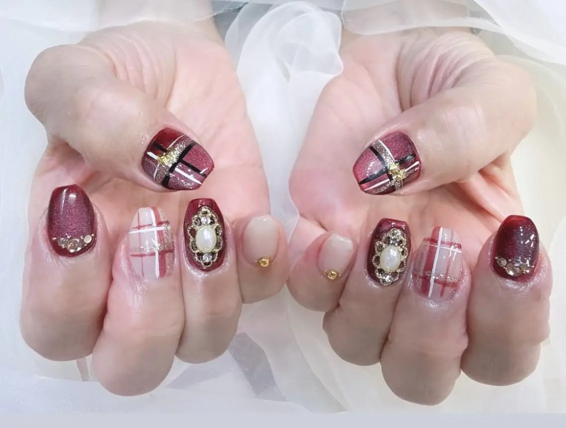 ネイル ボルドー 韓国ネイル 冬ネイル NailSalon✨ Écrinエクランのネイルデザイン