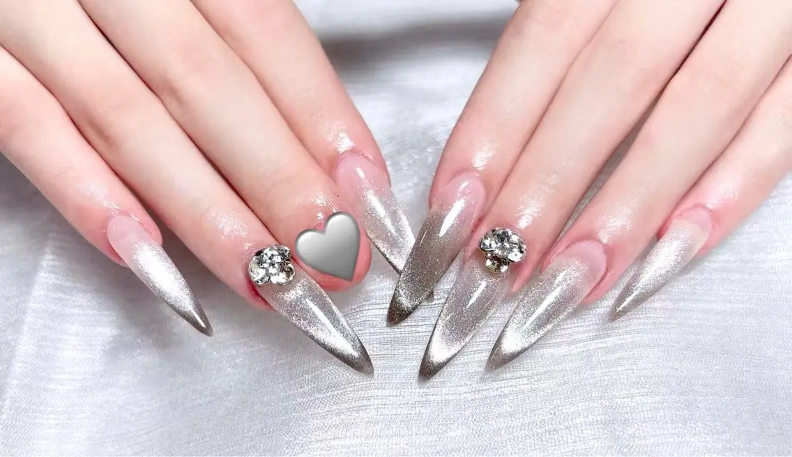 ネイル 持ち込み ハンドネイル ハンドケア L. Nailのネイルデザイン