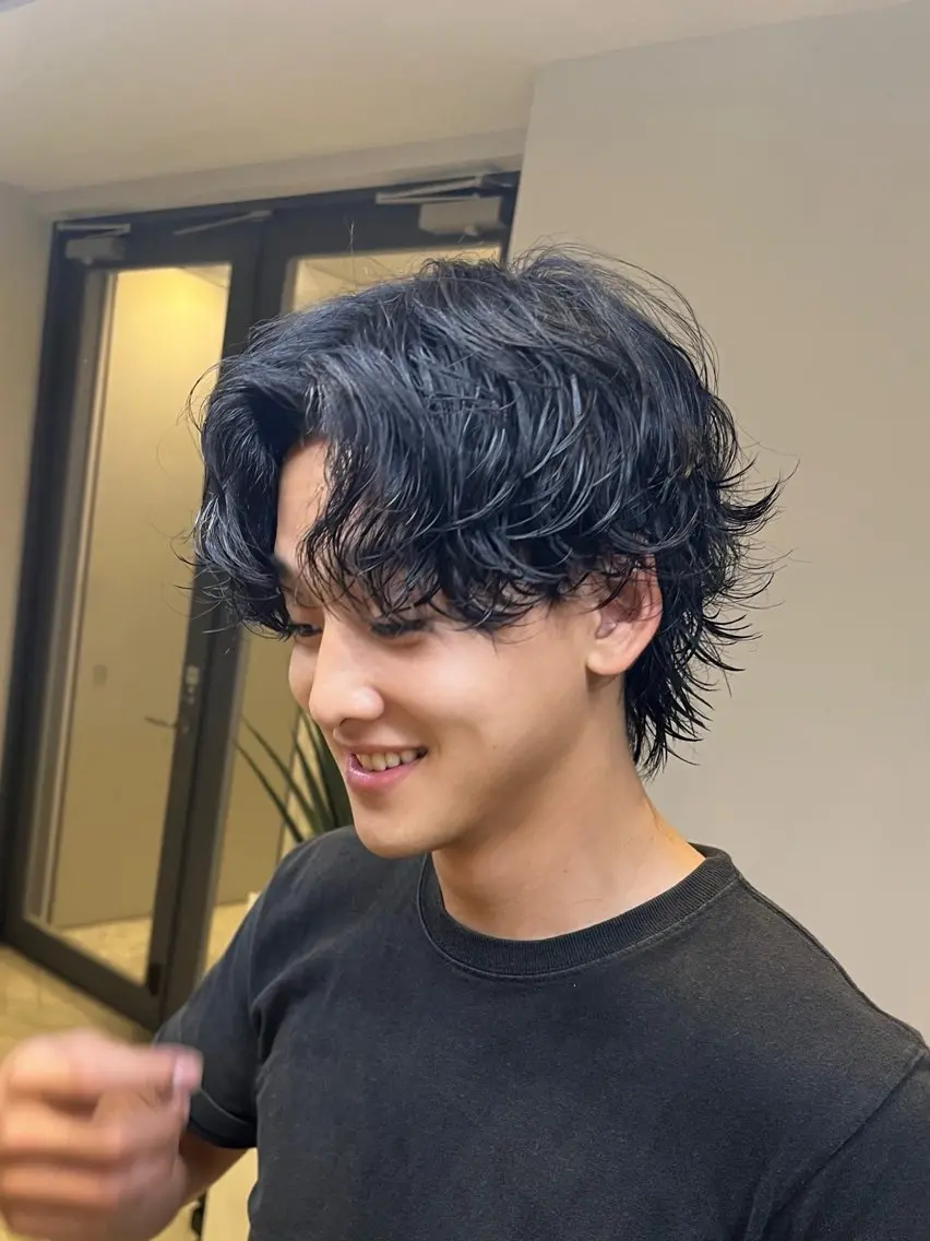 メンズ パーマ ハシモト ミオのヘアスタイル