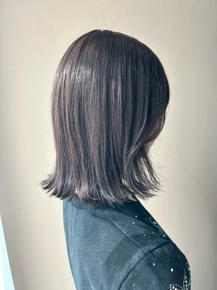 ミディアム カラー ブリーチ グレージュ ラベンダーカラー ラベンダーグレージュ ラベンダーグレー hubhair レイヤー/透明感のヘアスタイル