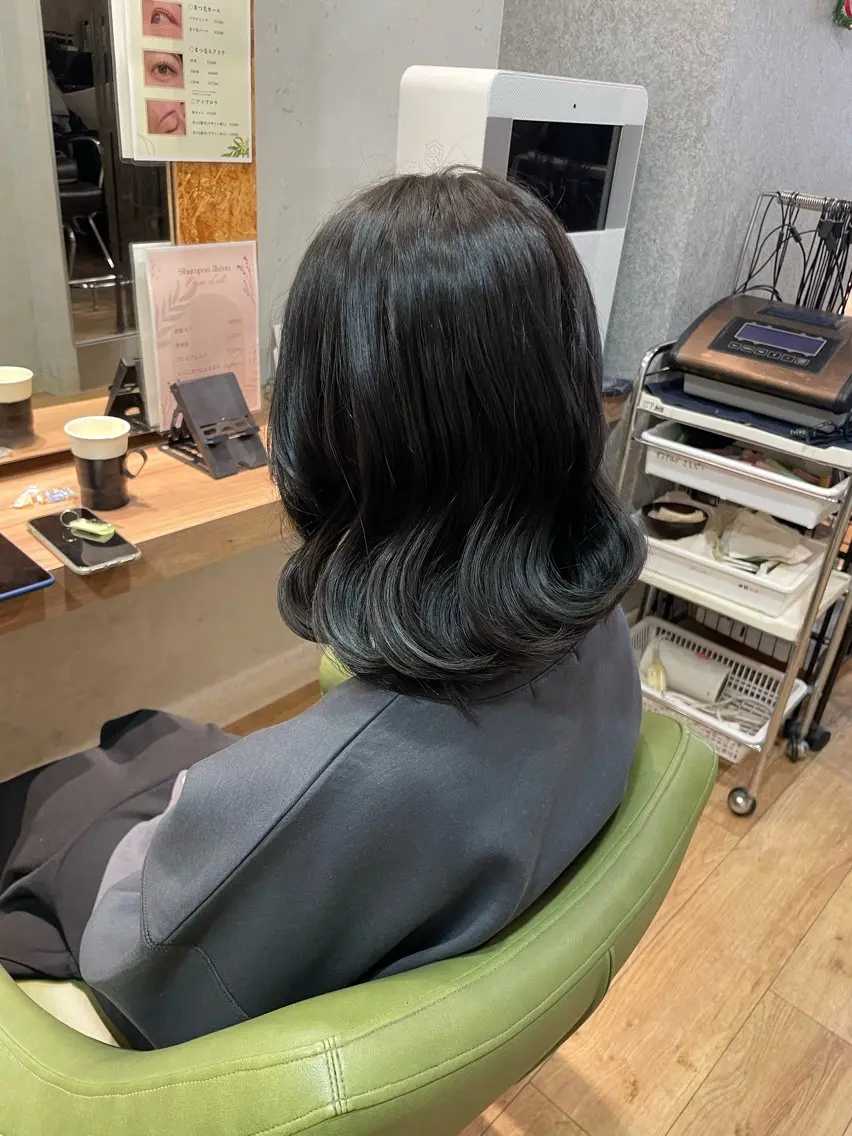 ミディアム カラー 黒髪 ブルーカラー ブルーブラック ヘアカラー ヘッドスパ 髪質改善/Bloss om🌷高橋沙衣のヘアスタイル