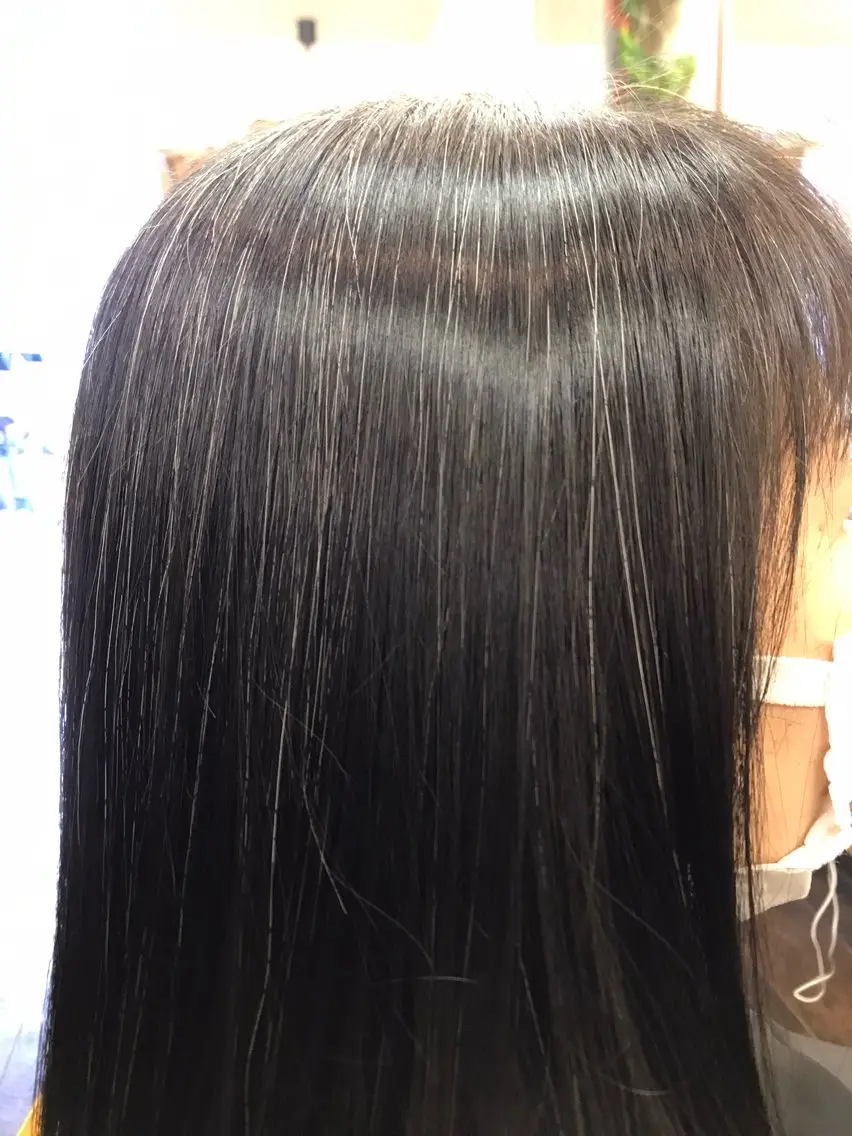 セミロング パーマ 桧山 真のヘアスタイル