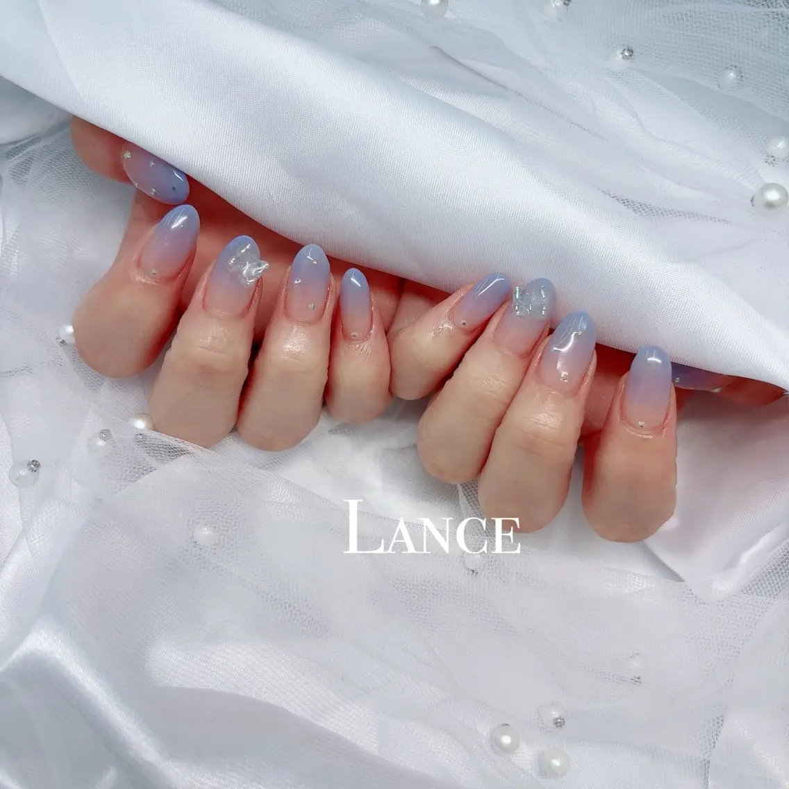 ネイル オーロラネイル フットネイル 氷ネイル・うるうるネイル キラキラネイル 韓国ネイル ハンドネイル Lance nailのネイルデザイン