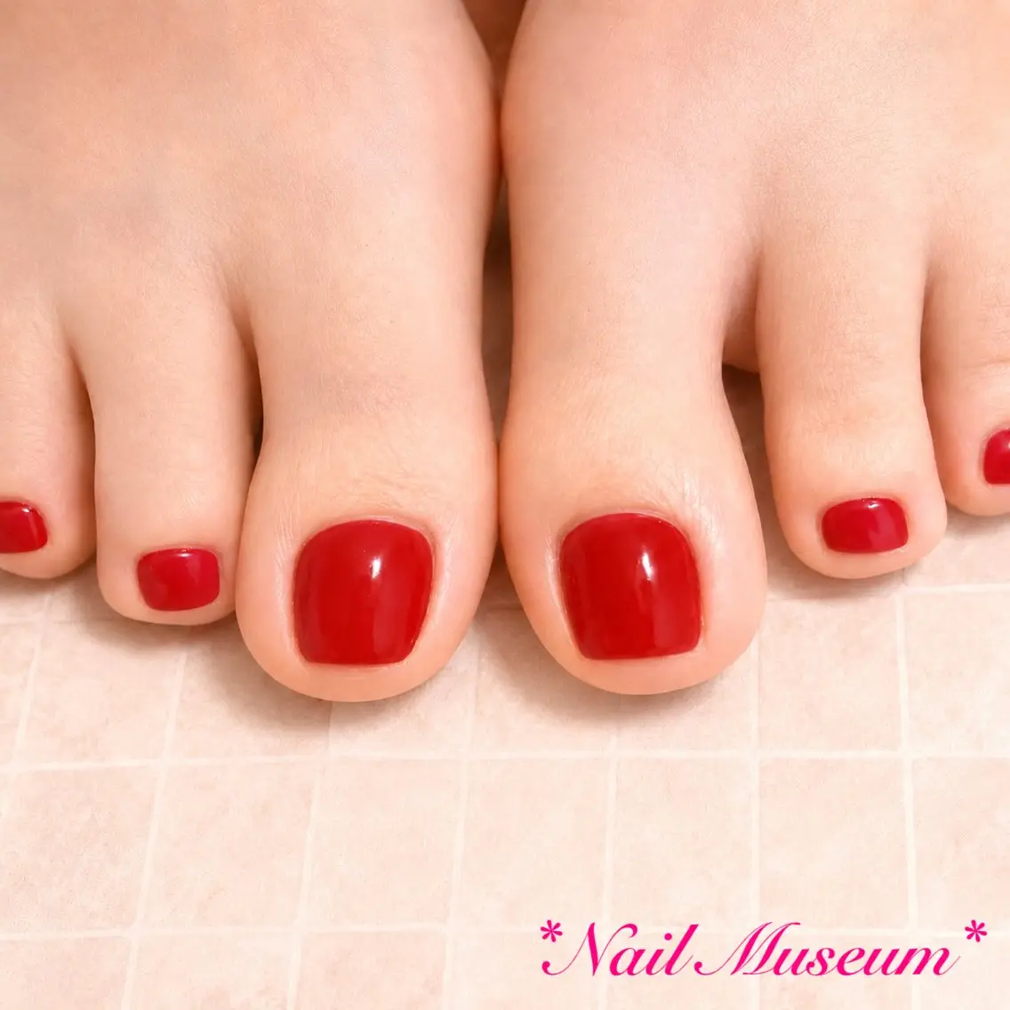 ネイル ブルー フットネイル ジェルネイル ワンカラーネイル パラジェル フットネイル nailmuseum KAMATARIのネイルデザイン