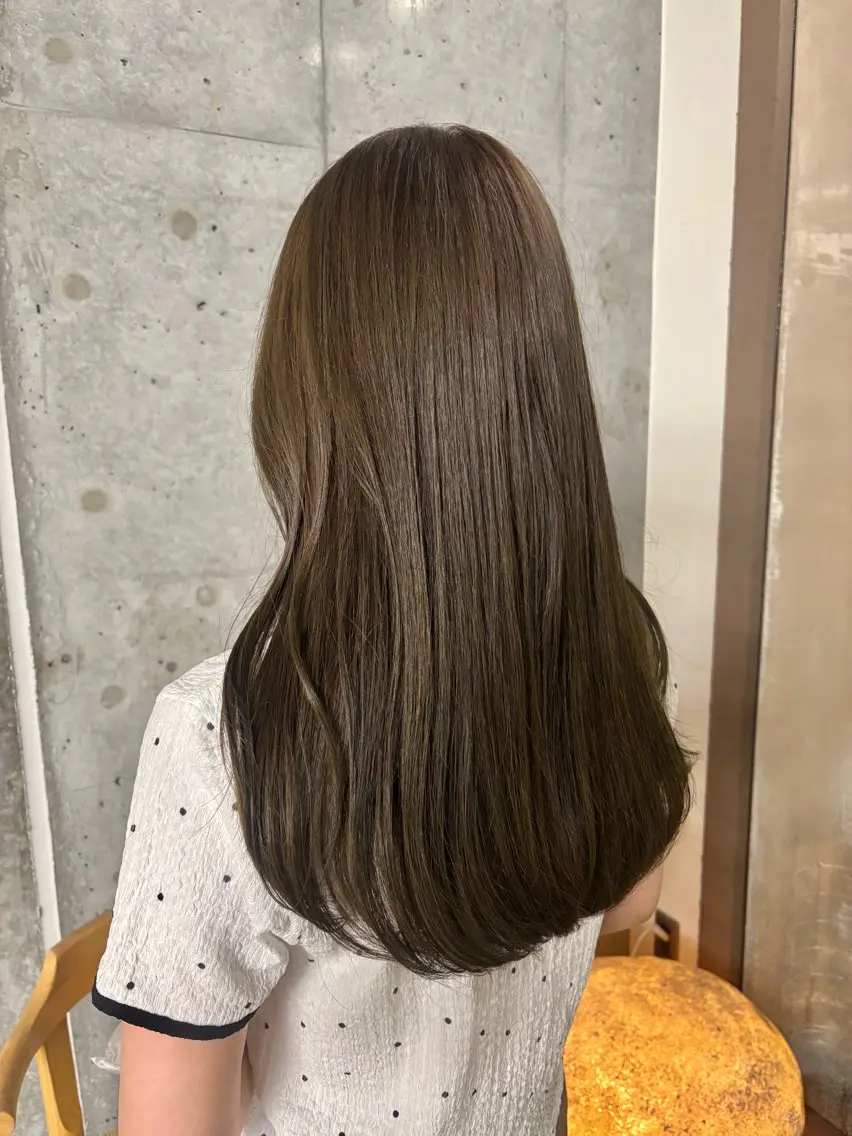 ロング カット ヘアカラー トリートメント 透明感カラー 人気NO.1MIYUのヘアスタイル