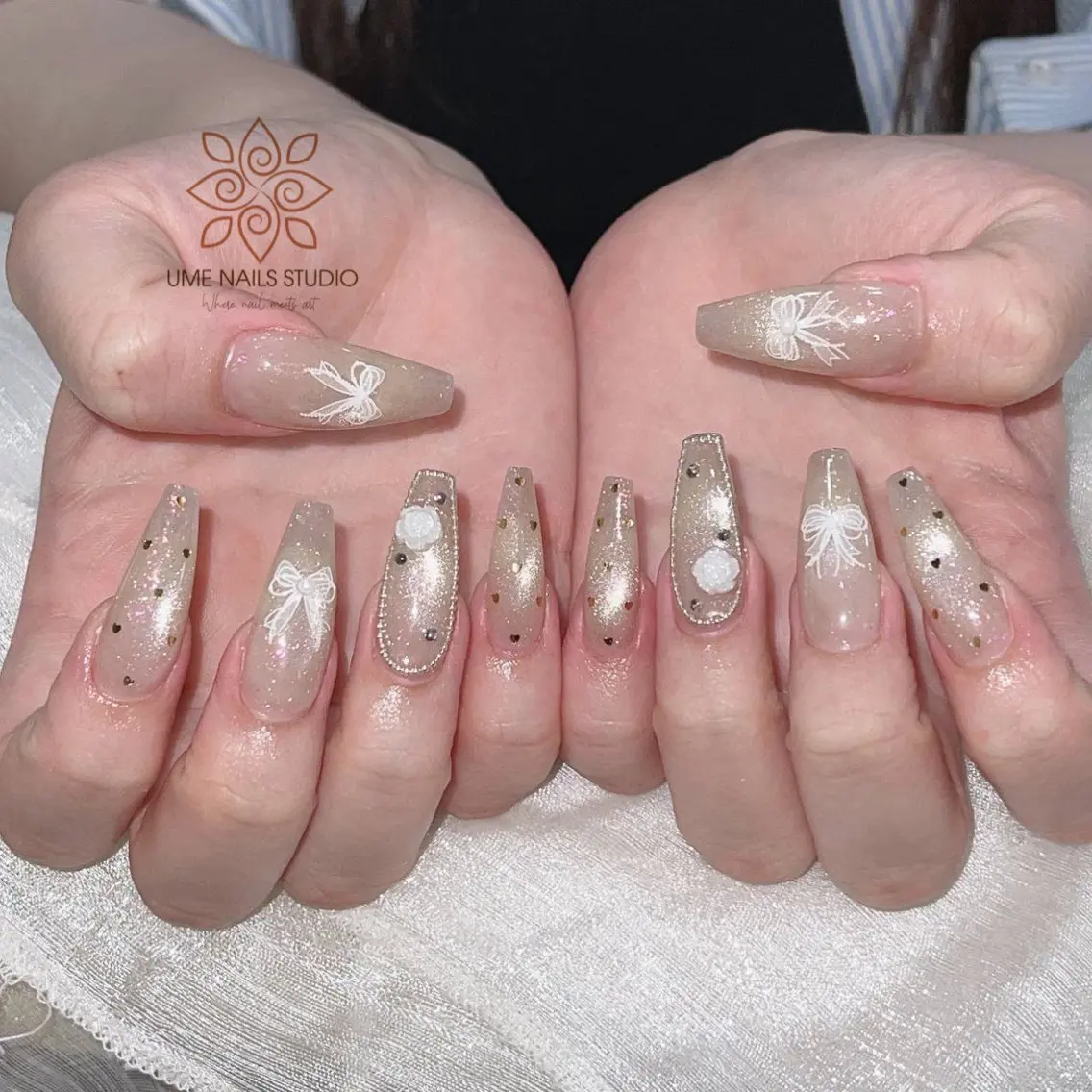 ネイル チークネイル クリアネイル ガーリー キラキラネイル 韓国ネイル Ume Nail Studioのネイルデザイン