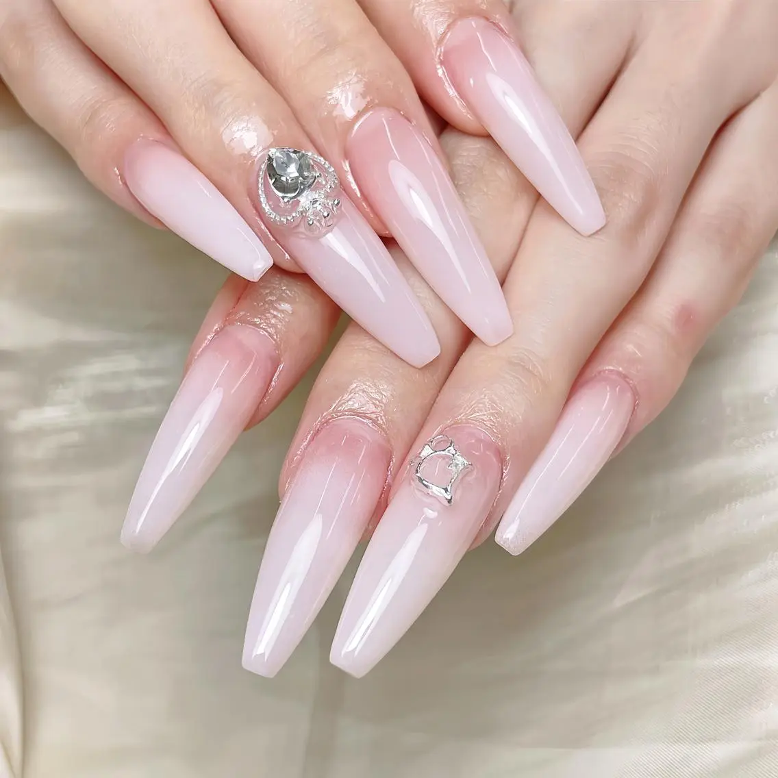 ネイル 美奈🎀 ミナ🎀のネイルデザイン