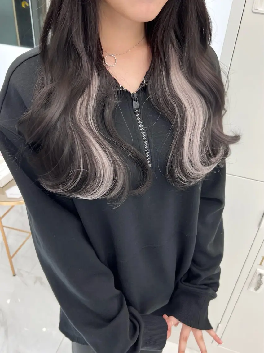 ロング カラー ヘアアレンジ ダークグレー ダークグレージュ グレージュ エクステ ヘアカラー エクステ 盛れる顔周り🤍渋谷 Risa🎀のヘアスタイル