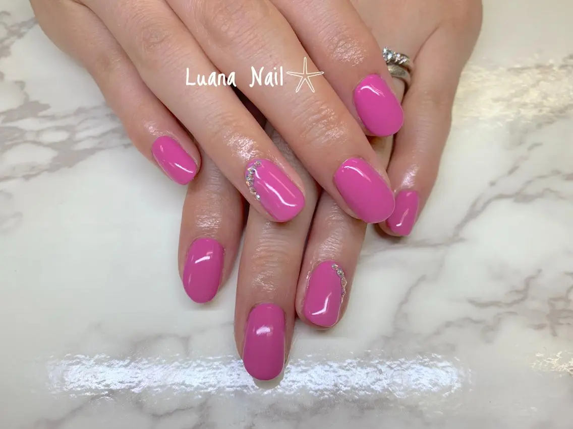 ネイル ストーンネイル ハンドネイル BeauJu by Luana Nailのネイルデザイン