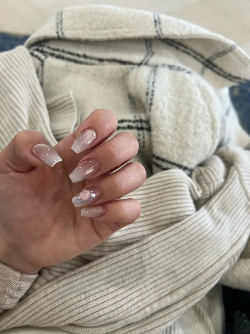 ネイル 持ち込み ハンドネイル ハンドケア Charme. NOBUKOのネイルデザイン
