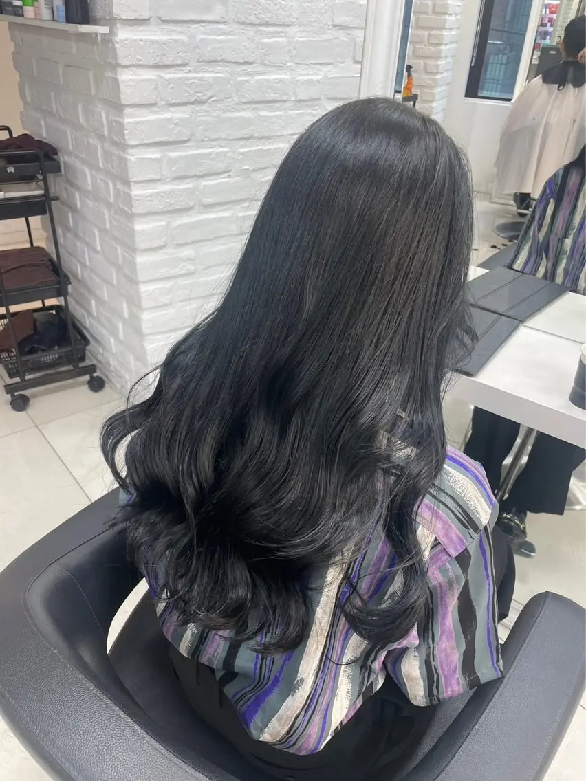【 流行モテ髪🩷️ 】レディースカット＋トリートメント🥰ストレートでも巻き髪でも扱いやすい髪へ🎀の写真