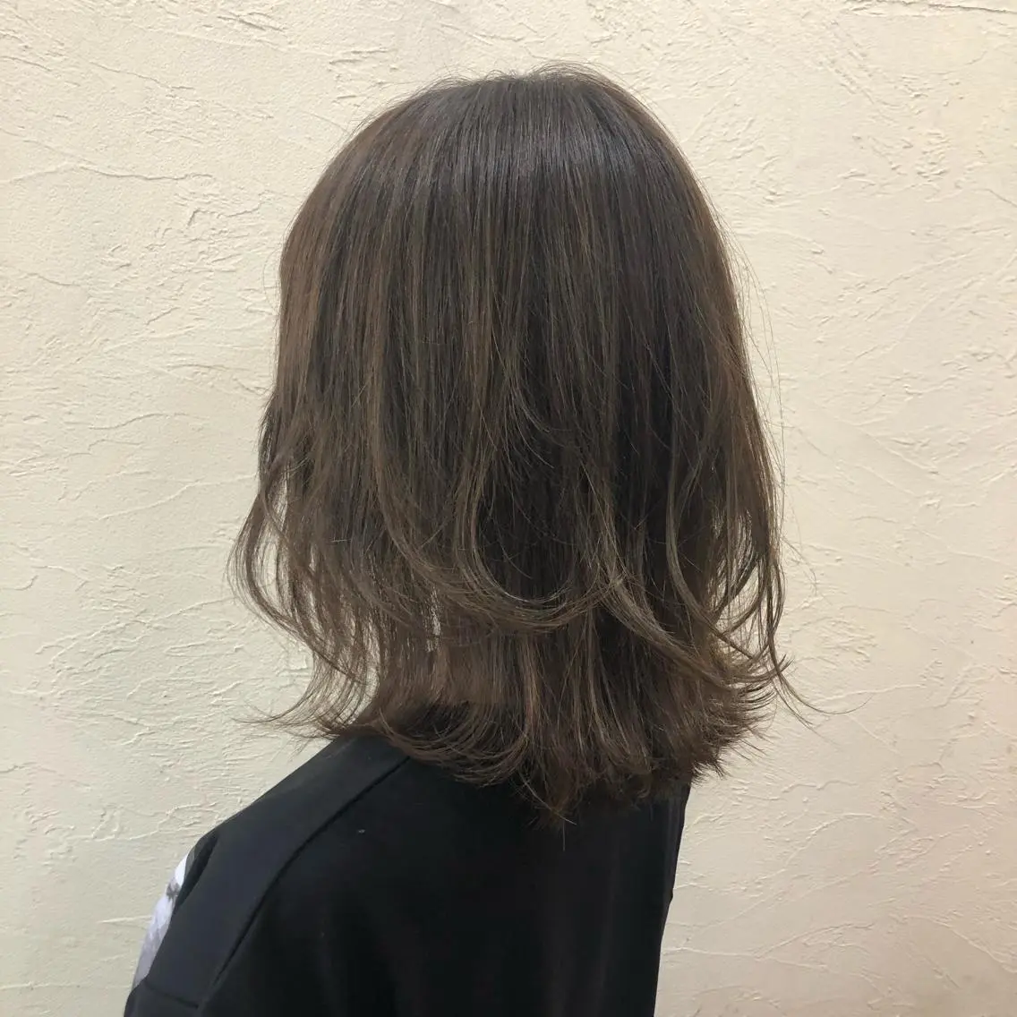 ミディアム カラー オレンジ レイヤーカット カット ヘアカラー トリートメント ENIF ヤマグチアツコのヘアスタイル