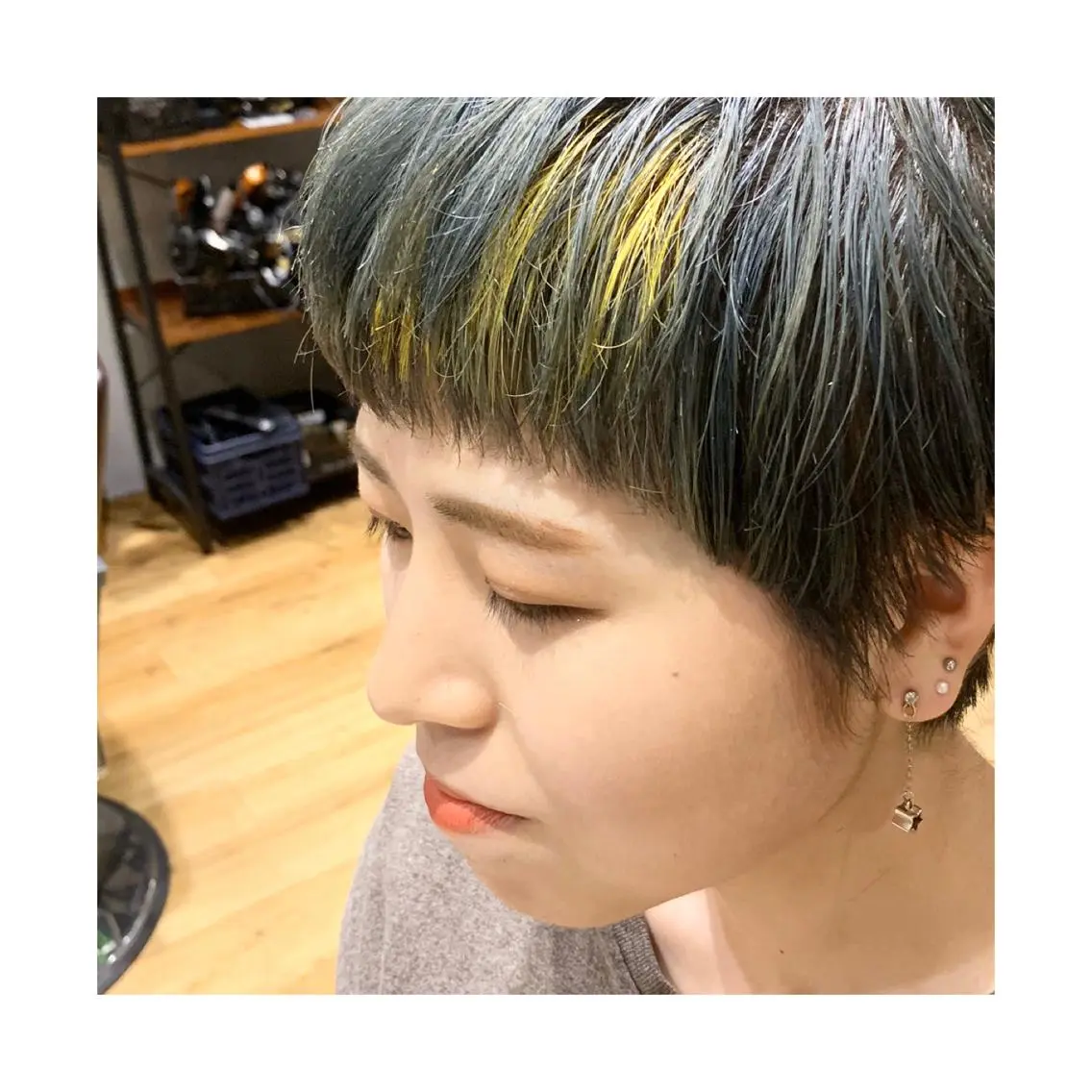 ショート カラー ブルーカラー ブルージュ イエローカラー 竹内 康浩のヘアスタイル