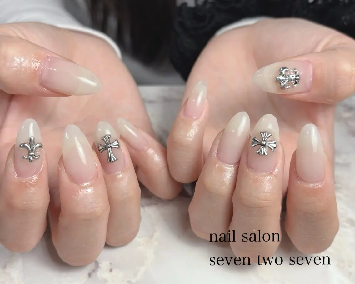 ネイル ハンドネイル 727 nailのネイルデザイン