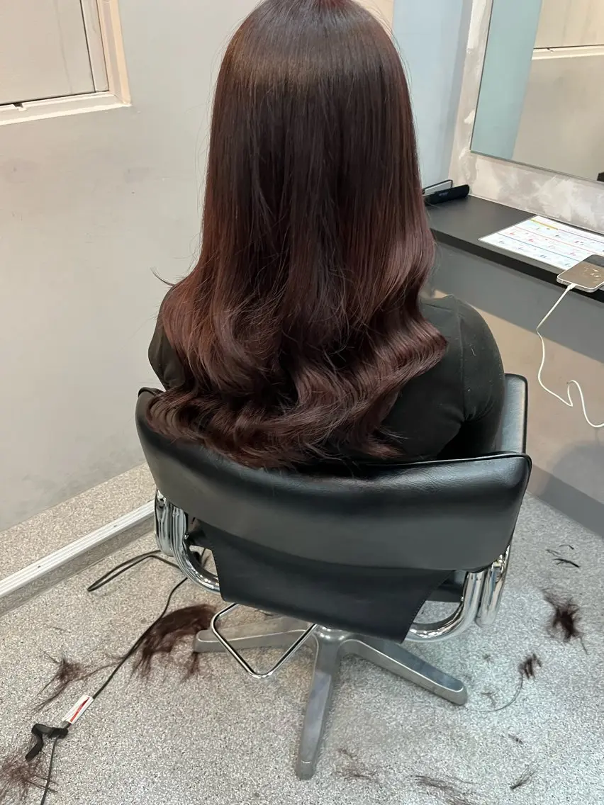 セミロング レッドブラウン 当日予約OKカット モデル濱川響太のヘアスタイル