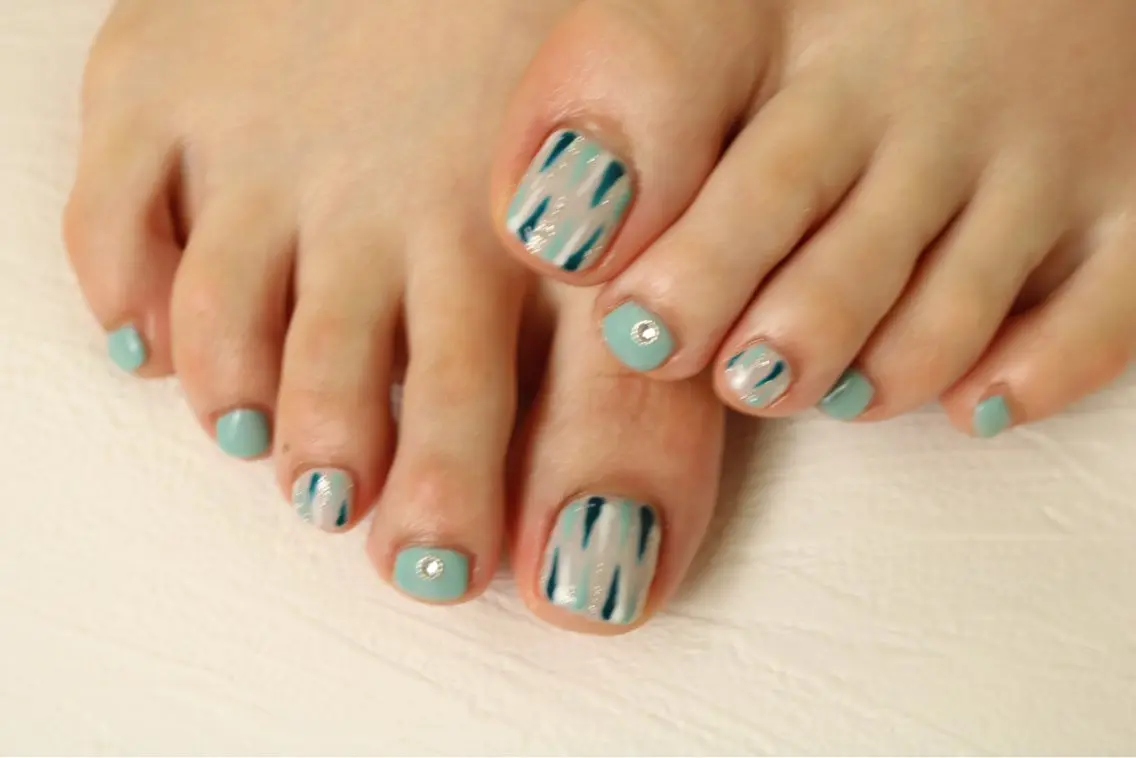 ネイル manitoi Nishimotoのネイルデザイン