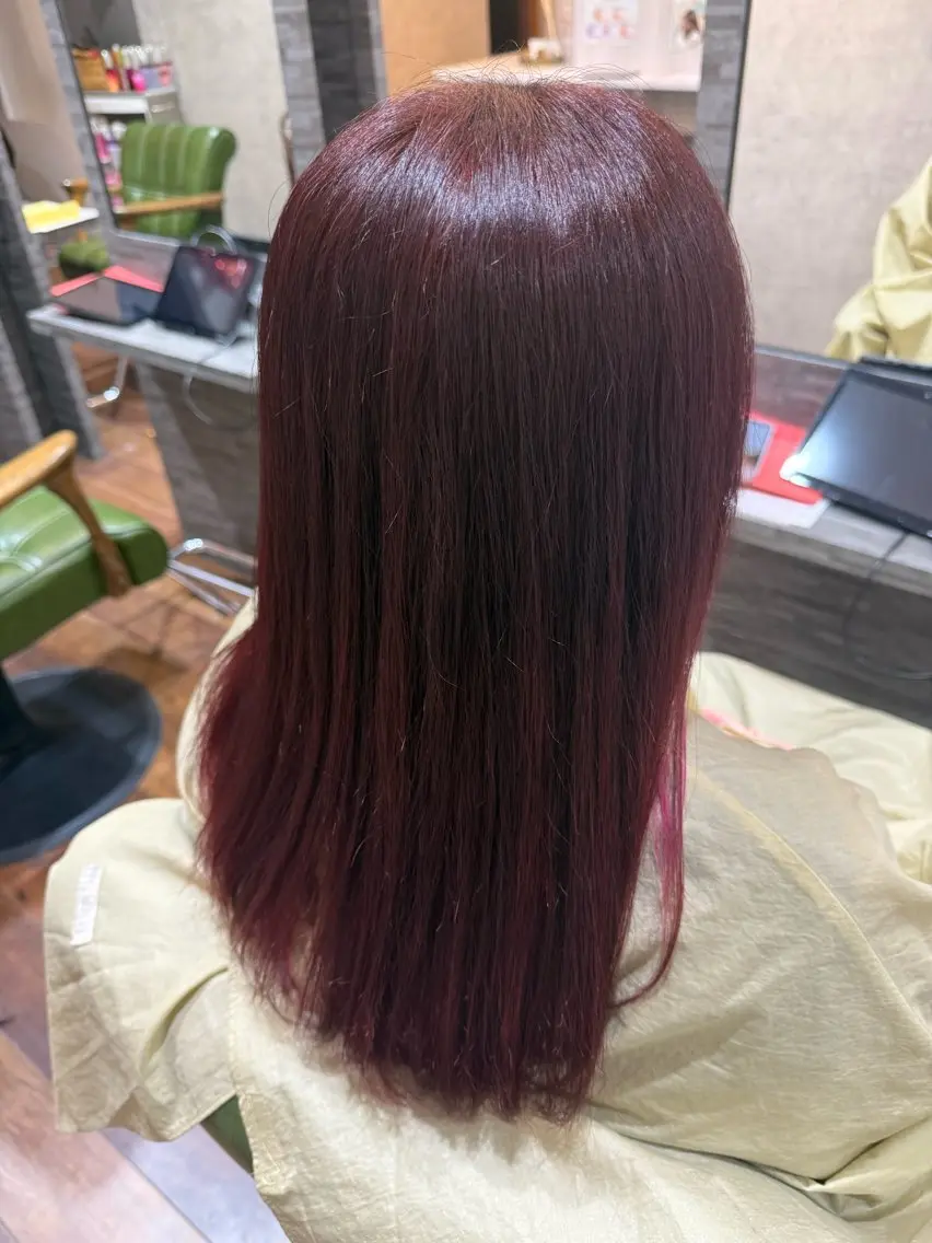 カラー レイヤー/コテパーマ 松本　希愛のヘアスタイル