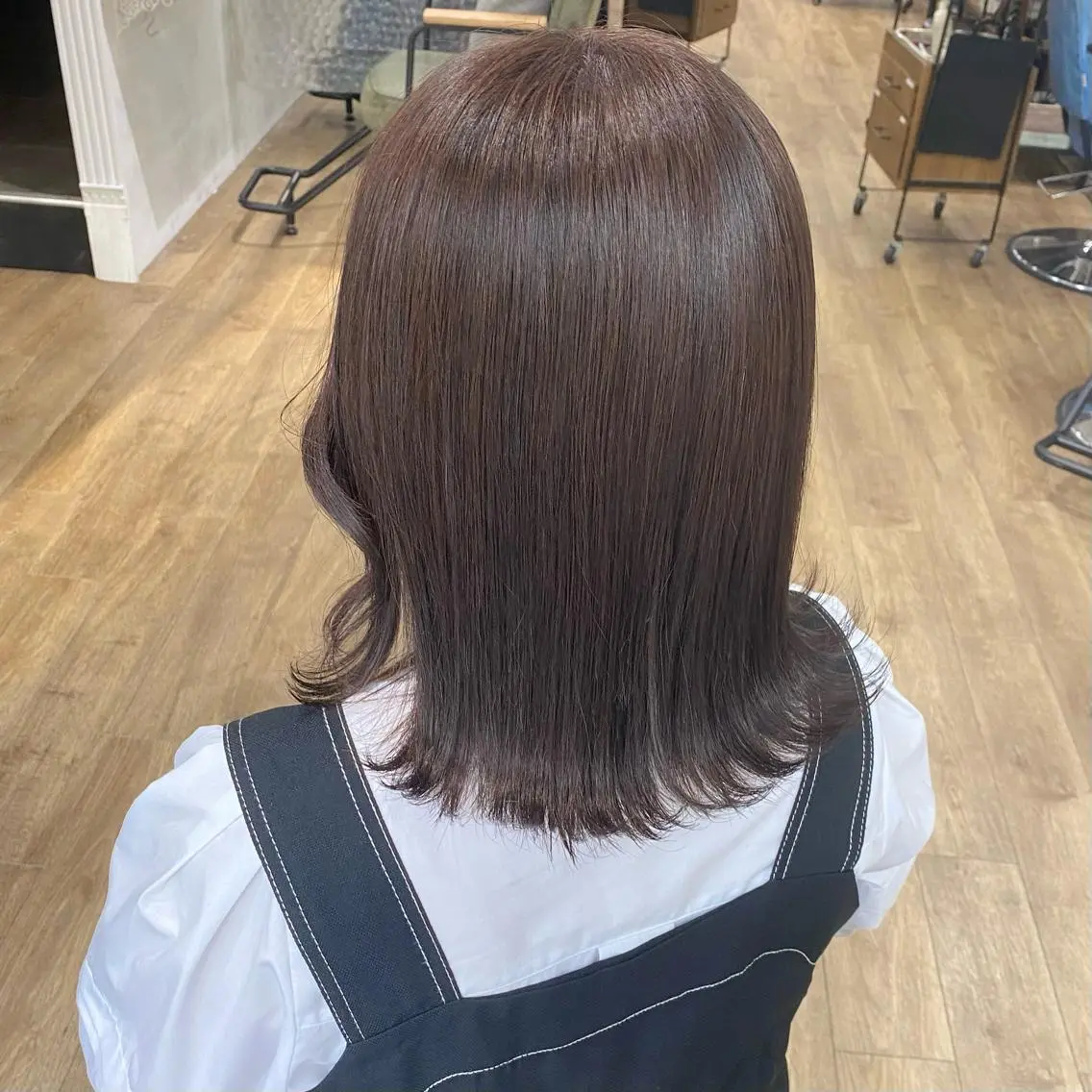 セミロング カラー otoha✳︎ くすみ艶カラーのヘアスタイル