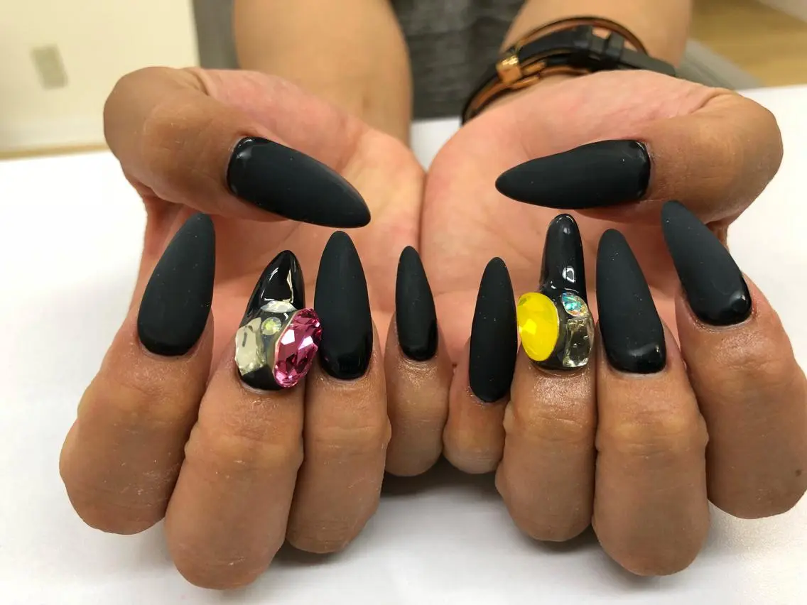 ネイル esNail&eye イーズネイル&アイのネイルデザイン