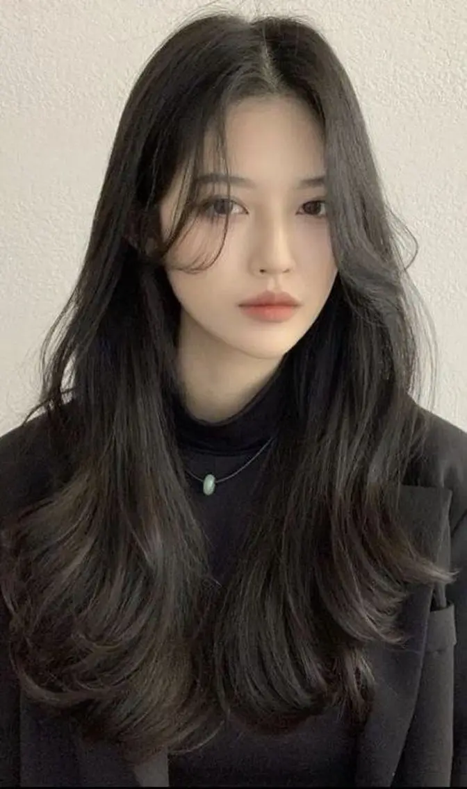 ロング カラー ヘアアレンジ レイヤー×透明感カラ ーHAYATOのヘアスタイル