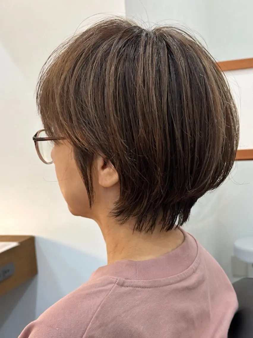 ショート カラー ヘアアレンジ カット ヘアカラー トリートメント ヘアセット ヘアテラス エムナラテンのヘアスタイル