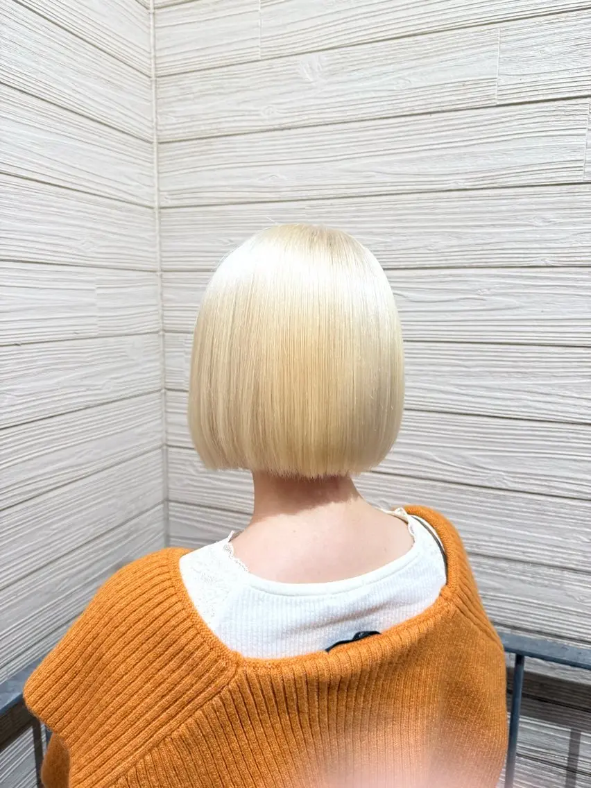 ショート カラー ヘアカラー トリートメント ヘッドスパ ハイトーン・ブリーチ ムラ修正 八須 錬のヘアスタイル