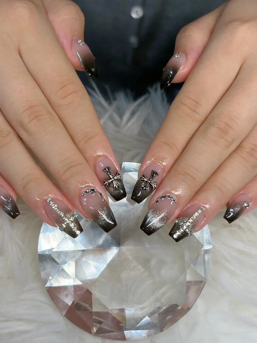ネイル アートネイル オーロラネイル チークネイル 長さ出し フットネイル ハンドネイル Chan nailsのネイルデザイン