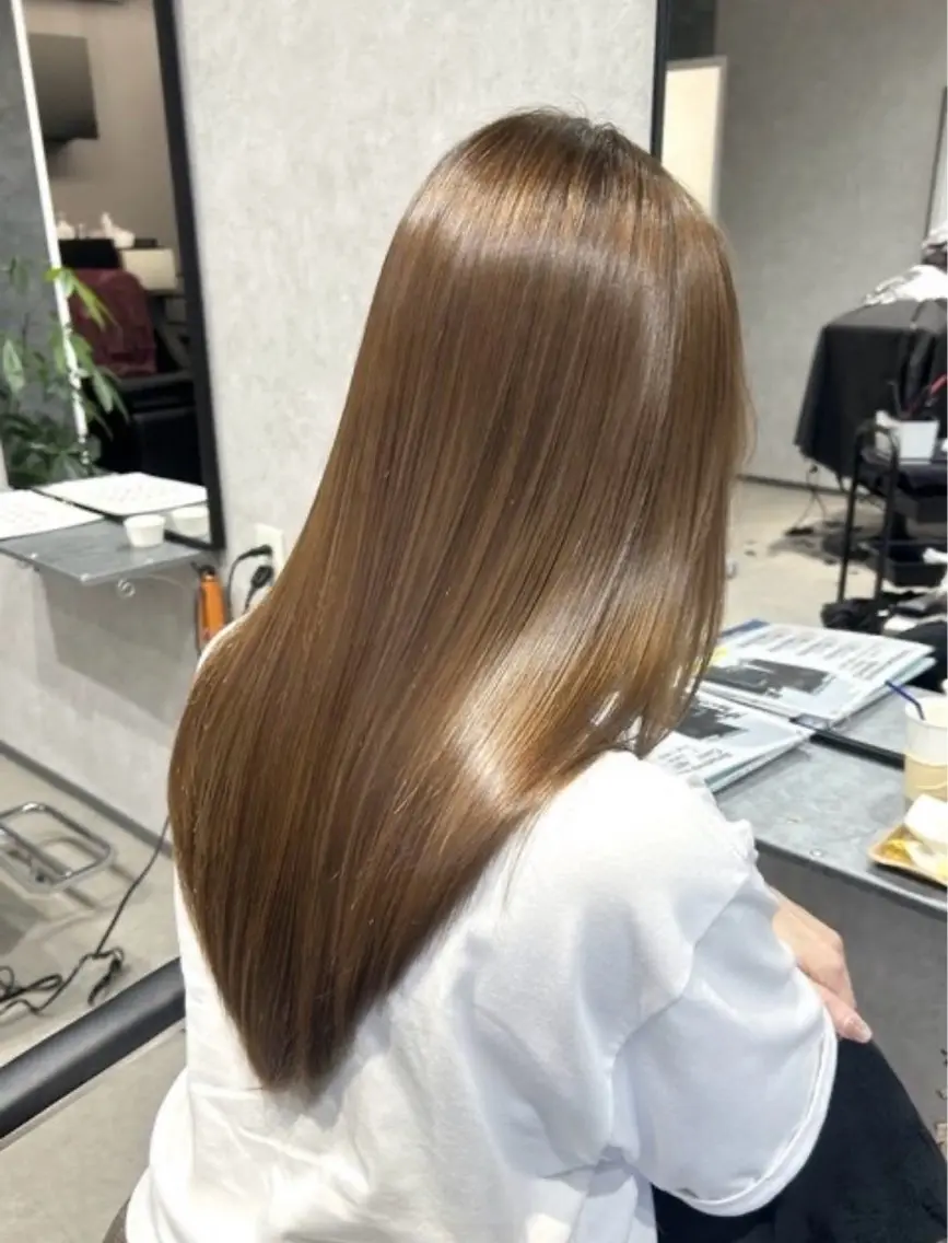 カラー 福留 莉奈のヘアスタイル