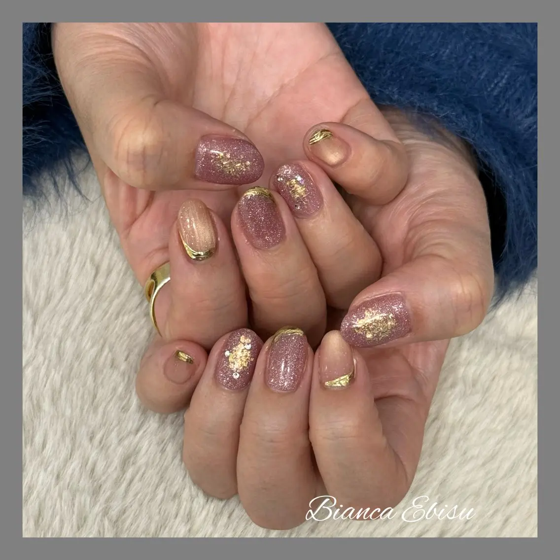 ネイル マグネットネイル ミラーネイル ニュアンスネイル ピンク Bianca TORII🌞のネイルデザイン