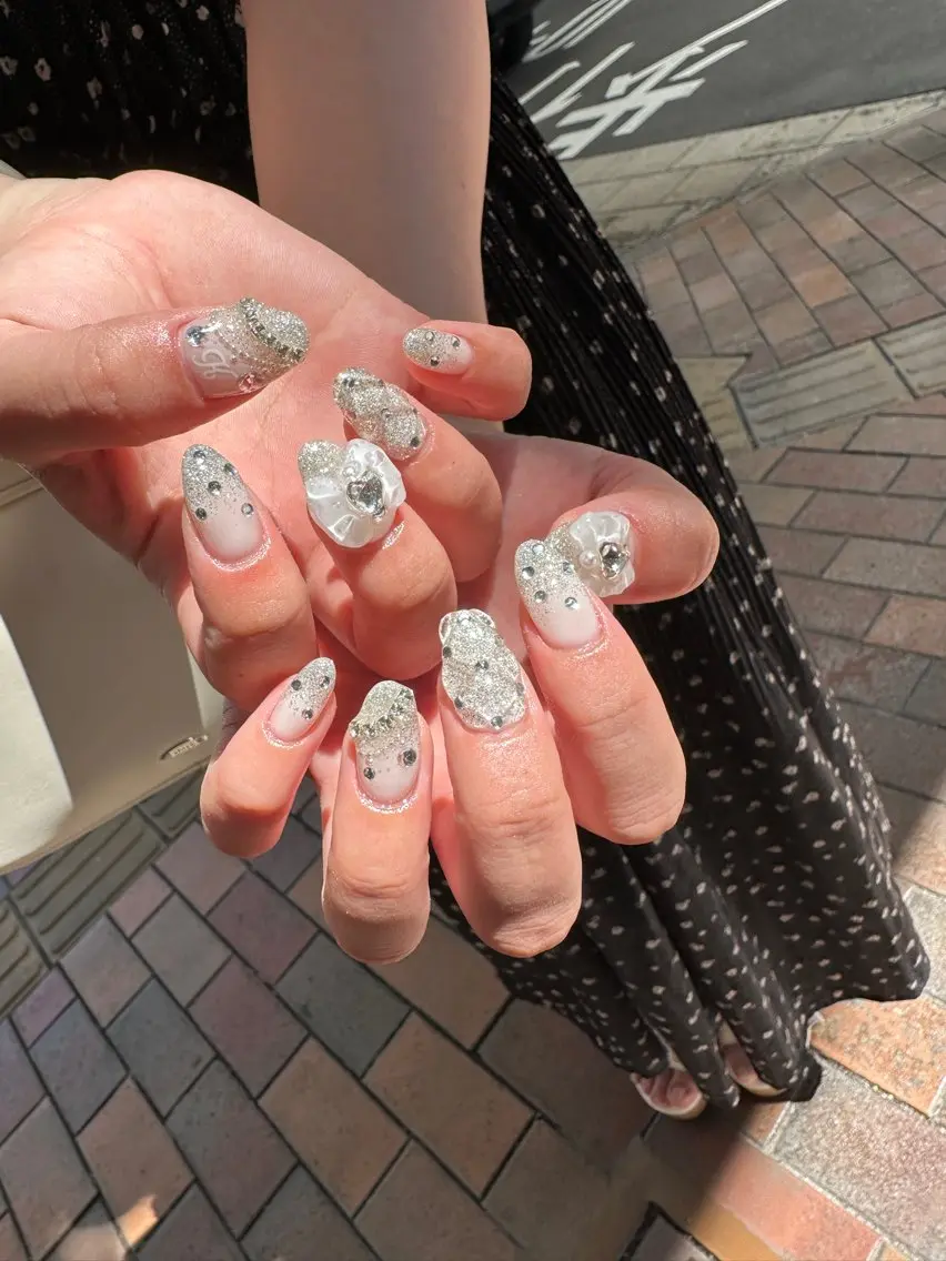 ネイル フラッシュネイル キラキラネイル ラメ(グリッター) ラメグラデーション nailsalon ∞ ﾐｶﾅﾙ ∞のネイルデザイン