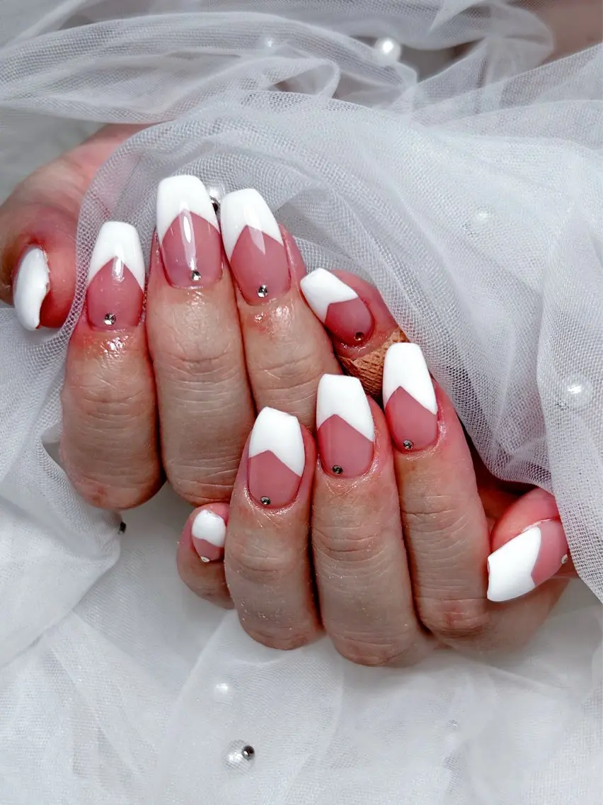 ネイル アートネイル チークネイル 桜ネイル フラッシュネイル ジェルネイル ハンドネイル ハンドケア 🌈 Laule'aのネイルデザイン