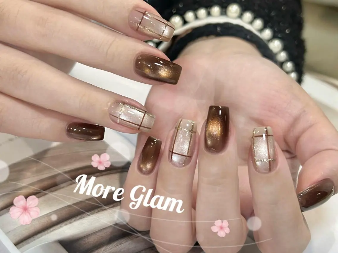 ネイル 長さ出し フットネイル フレンチネイル ジェルネイル ガラスフレンチ MoreGlam ネイルのネイルデザイン