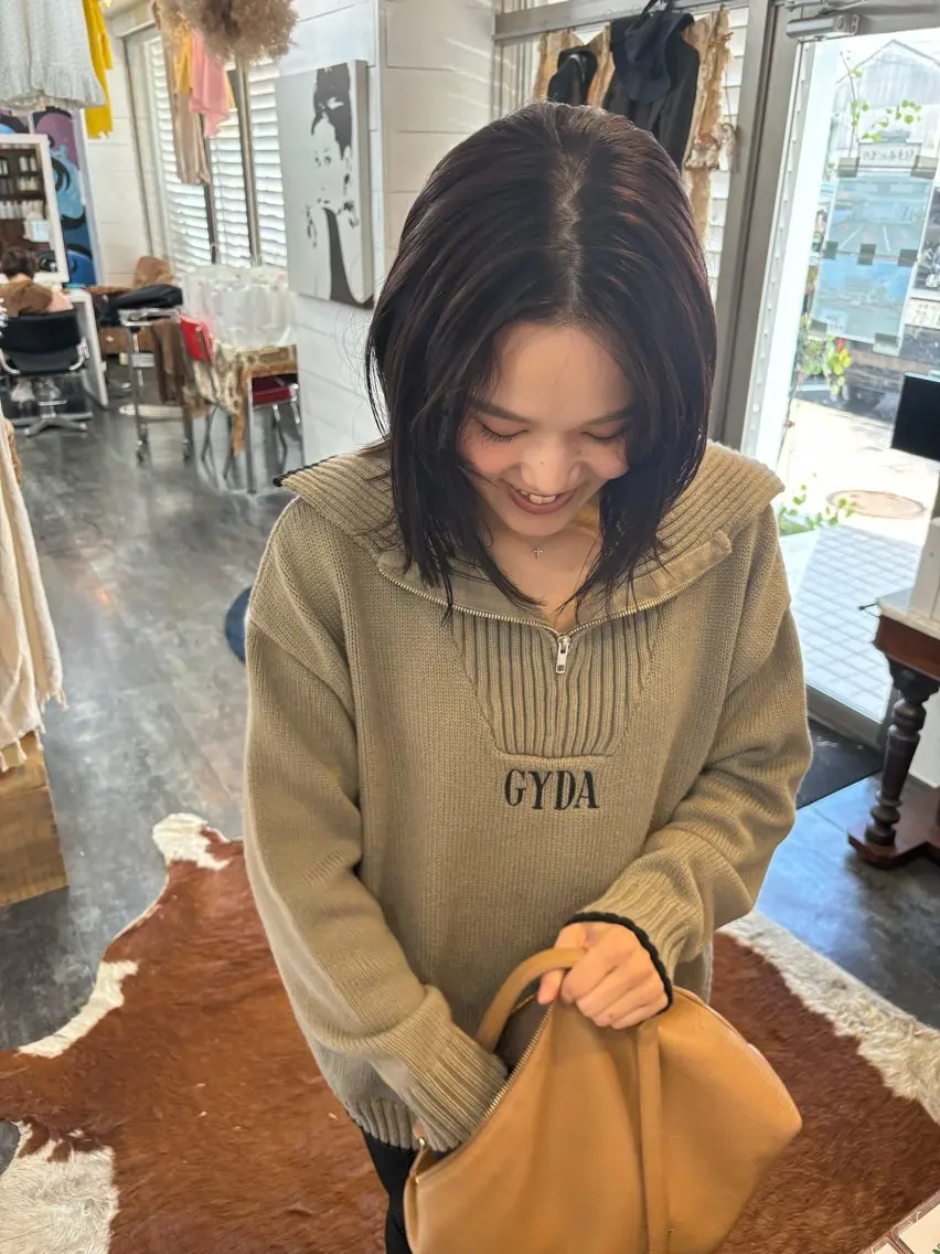 ミディアム カラー ラベンダーカラー LOMARLIE JURIAのヘアスタイル