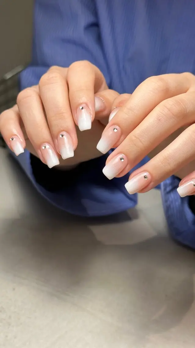 ネイル ストーンネイル ハンドネイル lamp nail modelのネイルデザイン