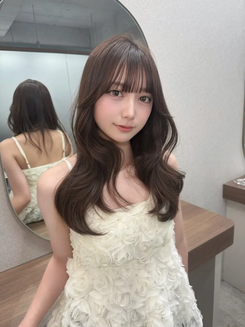 ロング カラー 透明感カラー グレージュ 顔周りカット レイヤーカット カット ヘアカラー 結べるレイヤー/ 透明感カラー/和奏のヘアスタイル