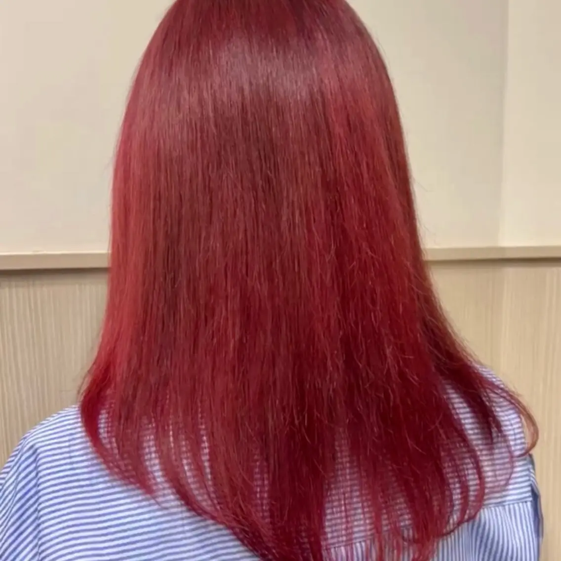セミロング カラー レッドカラー ヘアカラー 横浜パーマ🌐ボブ✨ 暖色カラーもえかのヘアスタイル