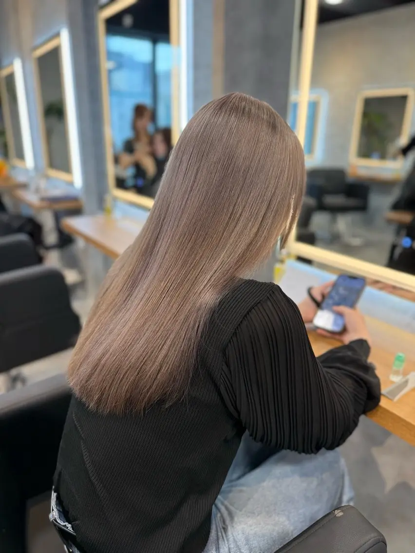 ロング カラー ヘアアレンジ ヘアカラー トリートメント ヘアセット レイヤー×透明感カラ ーHAYATOのヘアスタイル