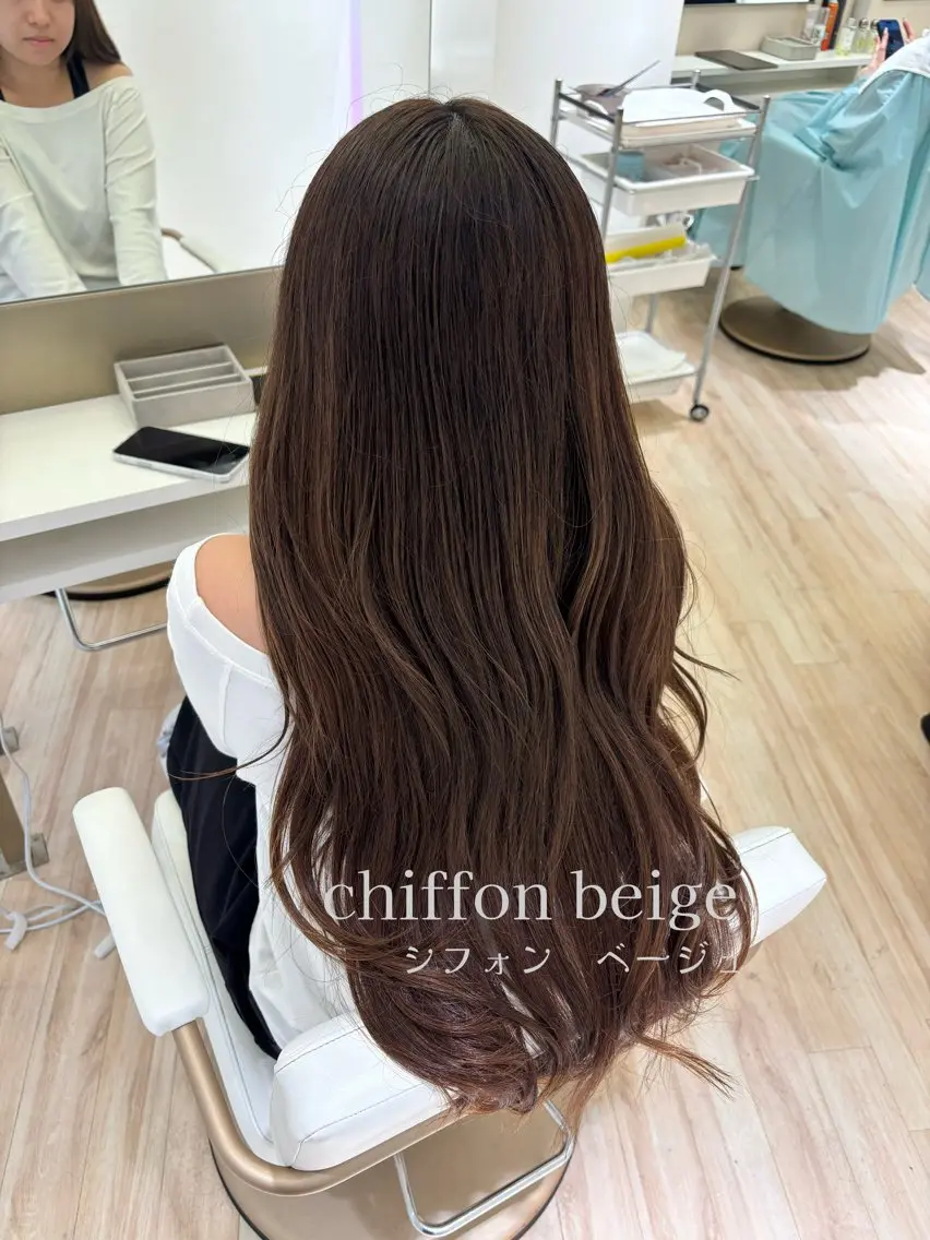ロング カラー ヘアカラー ParveMix 岡本えりかのヘアスタイル