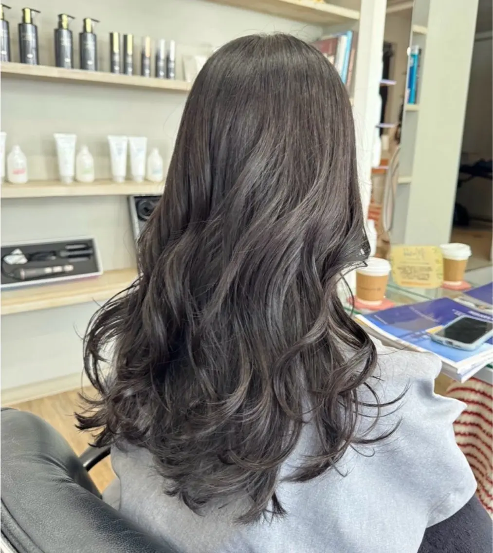 ロング カラー 高部 仁斗のヘアスタイル