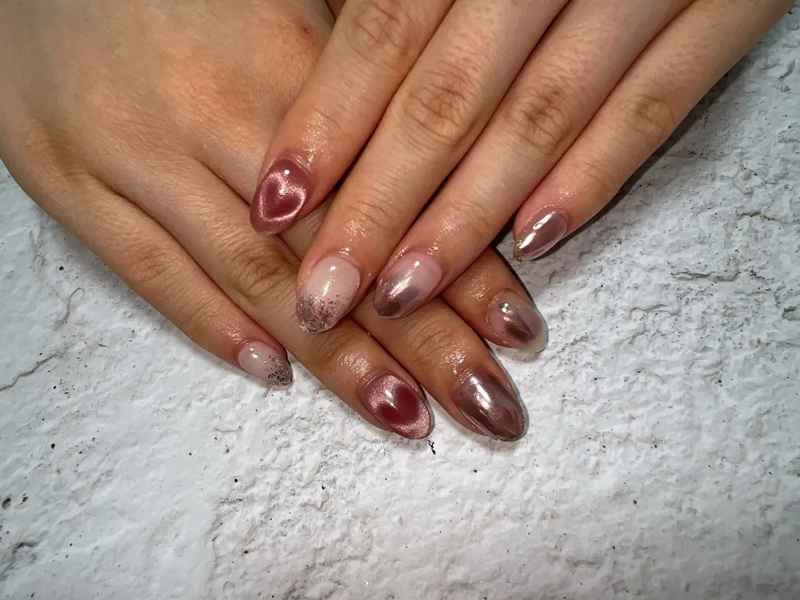 ネイル ハート マグネットネイル ミラーネイル coco nailのネイルデザイン