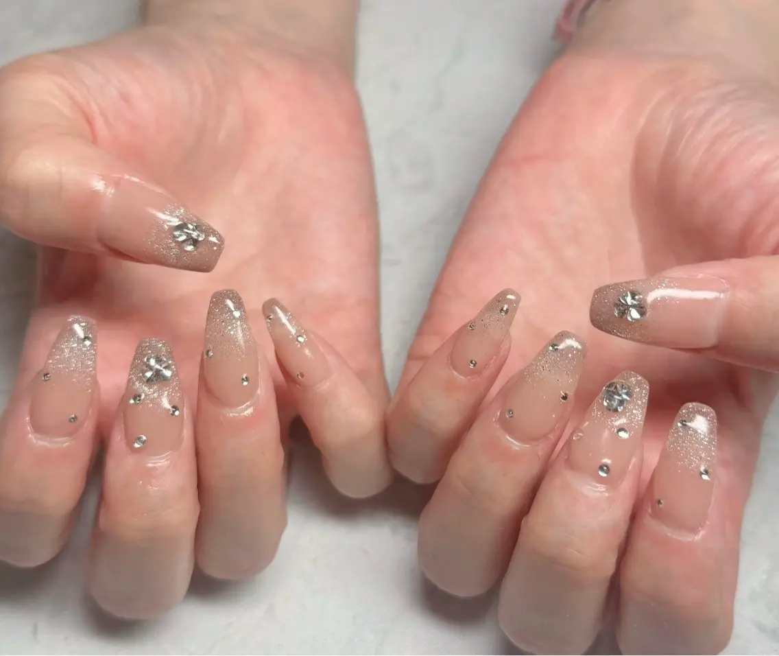 ネイル ストーンネイル ハンドネイル nailme!/上村 香菜のネイルデザイン