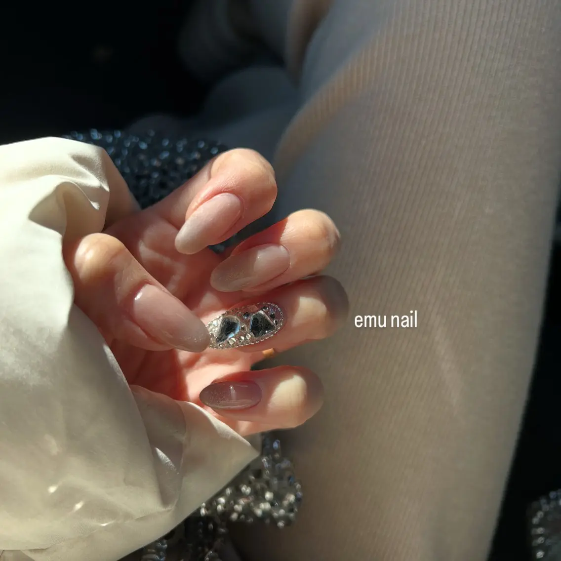 韓国ネイル(綺麗めネイル)の写真