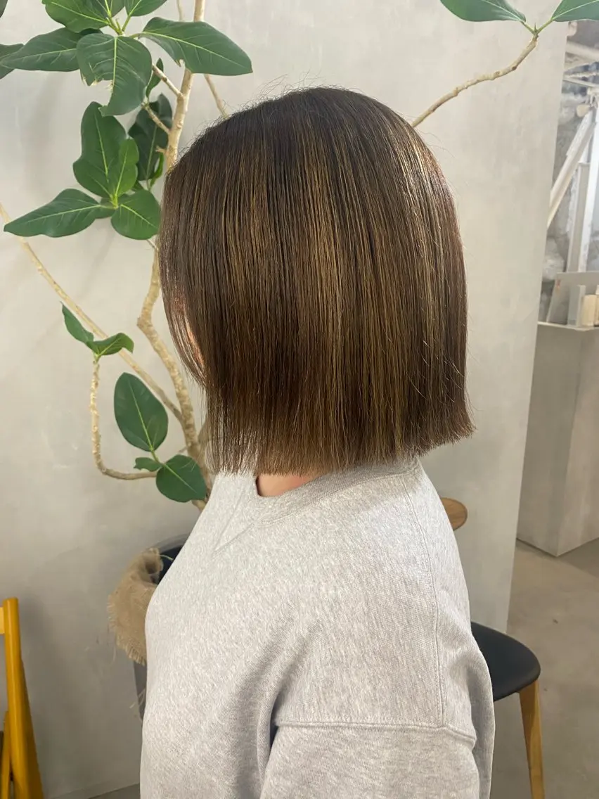 ミディアム 切りっぱなしボブ ボブ カット トリートメント 新宿🫧ボブ 特化🐕Amiのヘアスタイル