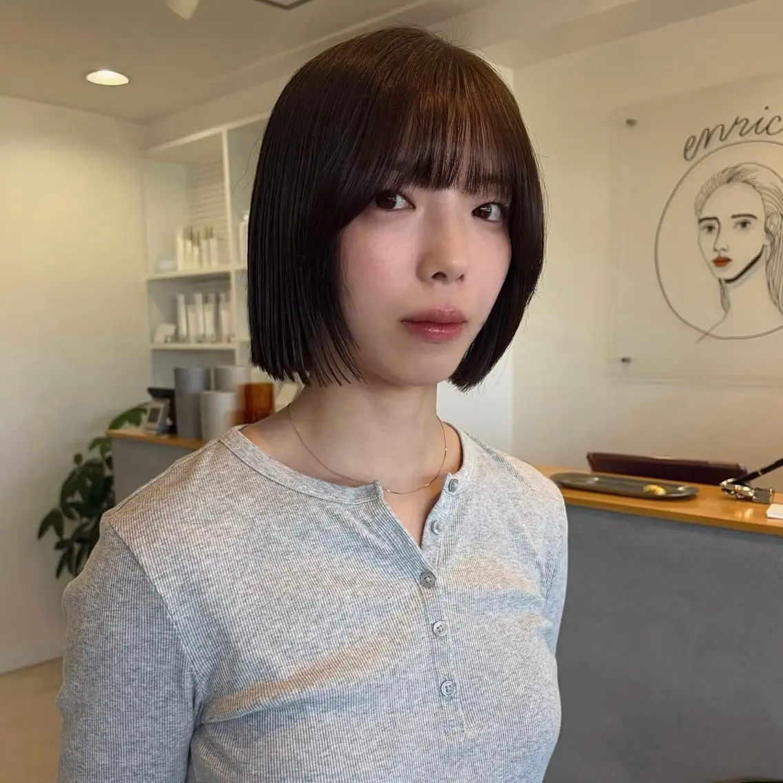 ミディアム ボブ カット ヘアカラー トリートメント ハッシュカット・ハイ レイヤー/kanonのヘアスタイル