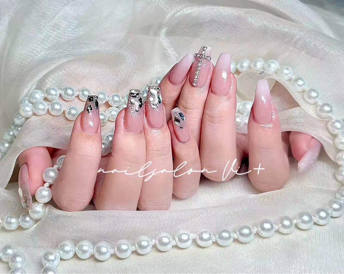 ネイル ハンドネイル ✨Nailsalon Vi+✨のネイルデザイン