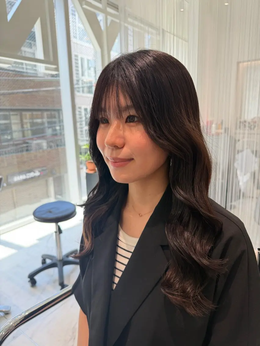 ロング カラー 透明感カラー ラベンダーカラー レイヤーカット カット ヘアカラー 村泉 心のヘアスタイル