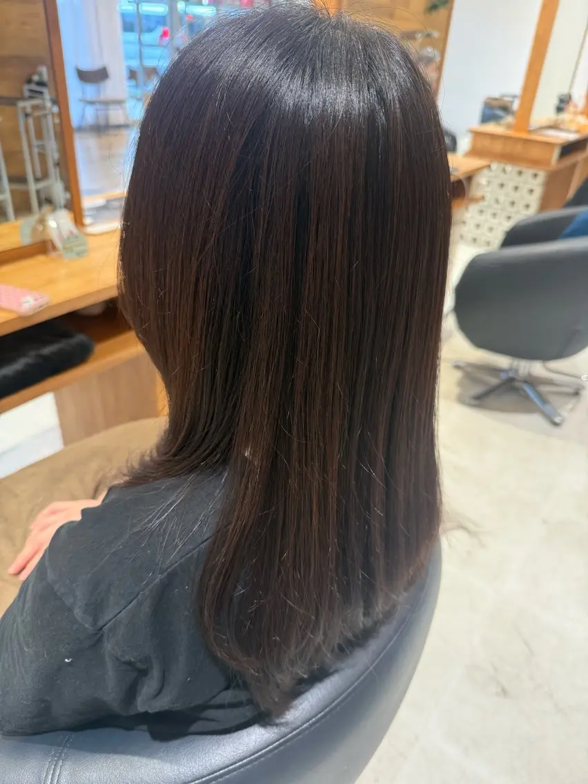 ロング ロングレイヤー 顔周りカット レイヤーカット ロング 小顔カット カット 花田 梨佳のヘアスタイル