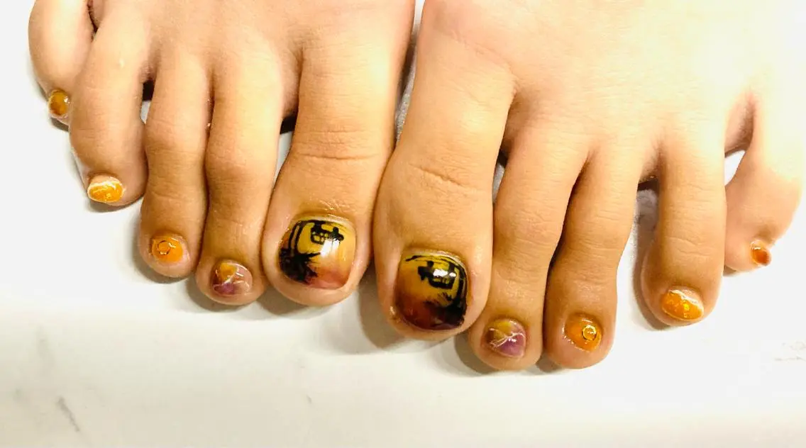 ネイル フットネイル one nailsalonのネイルデザイン